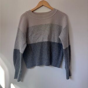 Tahari Three-Tone Crewneck Cashmere Sweater in Cream and Gray